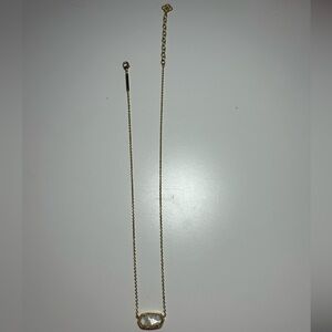 Kendra Scott Elisa Gold Pendant Necklace in Ivory Mother-of-Pearl